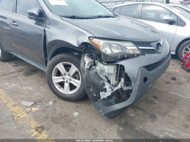 2T3WFREV7EW099405 Toyota Rav4 Xle