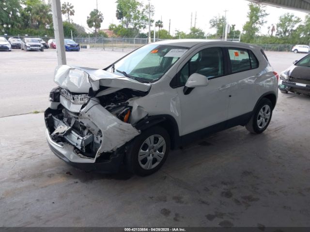 KL7CJKSB6JB587974 Chevrolet TRAX LS