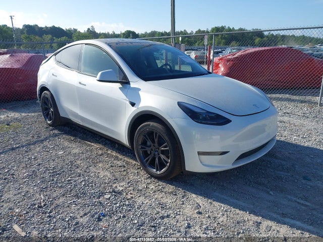 2025 TESLA MODEL Y 7SAYGDEE5SF306225 Photo 0