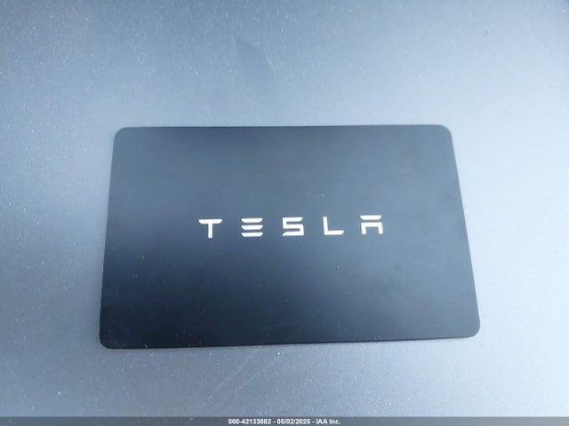 2025 TESLA MODEL Y 7SAYGDEE5SF306225 Photo 10