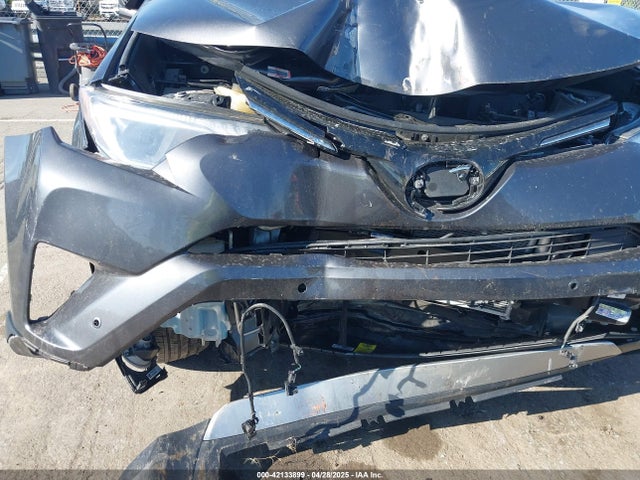 JTMWFREV7JJ166836 Toyota Rav4 Xle