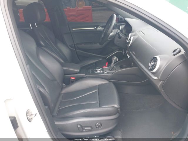 2018 AUDI A3 WAUJ8GFF7J1091407 Photo 4