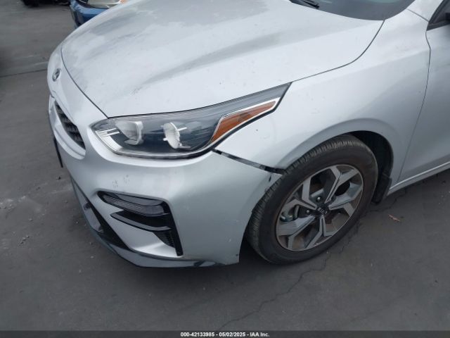 3KPF24AD5ME387610 KIA Forte Lxs