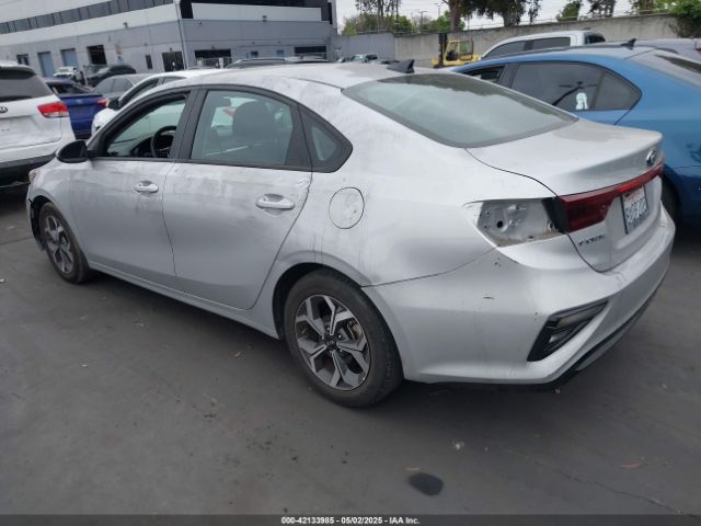 3KPF24AD5ME387610 KIA Forte Lxs