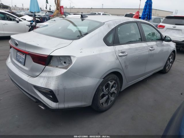 3KPF24AD5ME387610 KIA Forte Lxs