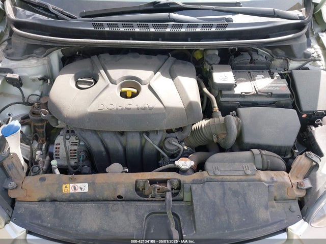 5NPDH4AE9GH773073 Hyundai ELANTRA SE