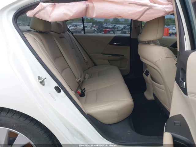 1HGCR2F83EA119319 Honda k24w1