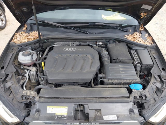 2018 AUDI A3 WAUAUGFF5J1049748 Photo 9