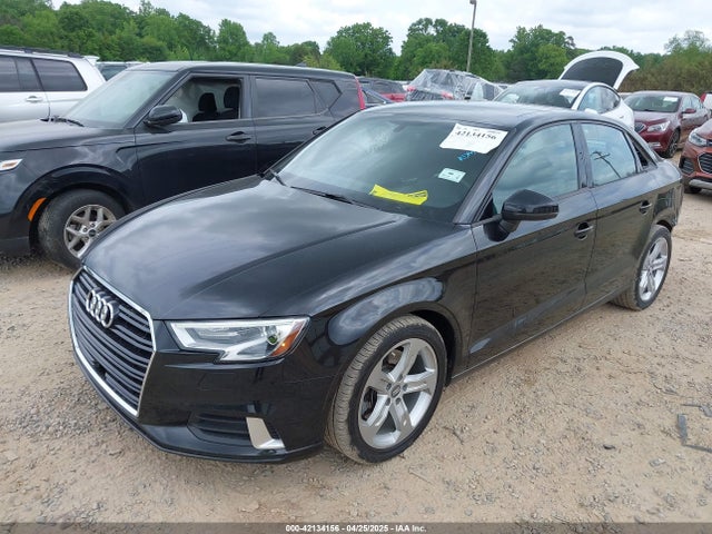 2018 AUDI A3 WAUAUGFF5J1049748 Photo 1