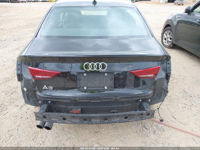 2018 AUDI A3 WAUAUGFF5J1049748 Photo 5