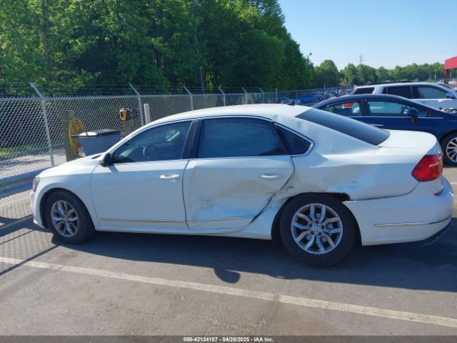 1VWAS7A38GC067726 Volkswagen Passat 1.8t S