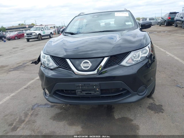 JN1BJ1CP0KW526605 Nissan Rogue Sport Sv