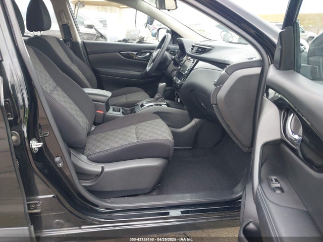 JN1BJ1CP0KW526605 Nissan Rogue Sport Sv