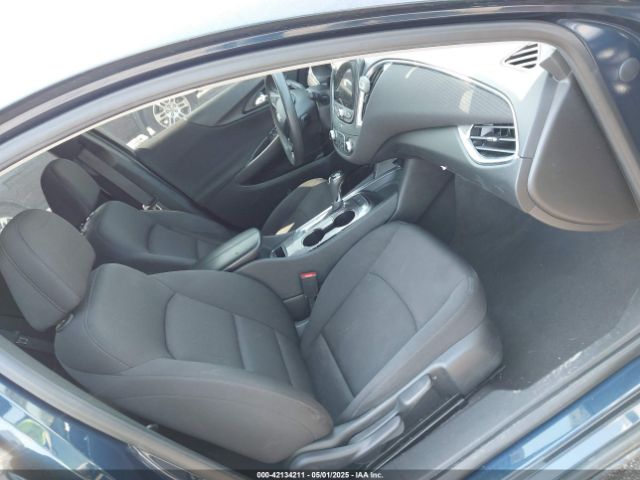1G1ZD5ST2KF228008 Chevrolet MALIBU LT