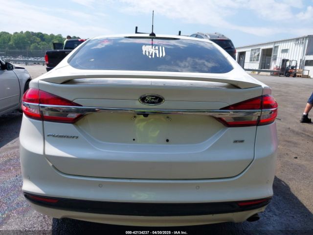 3FA6P0H70JR113204 Ford FUSION SE