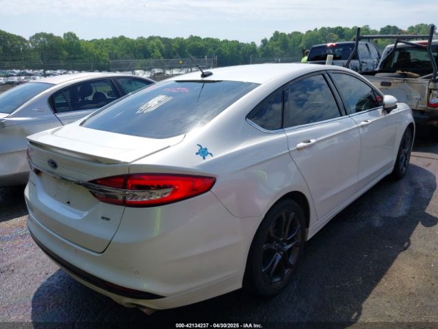 3FA6P0H70JR113204 Ford FUSION SE