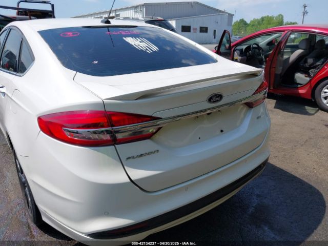3FA6P0H70JR113204 Ford FUSION SE