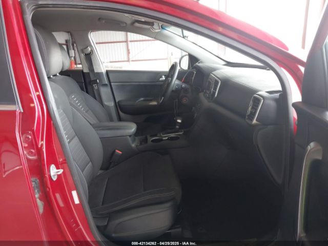 KNDPM3AC5J7328469 KIA Sportage Lx