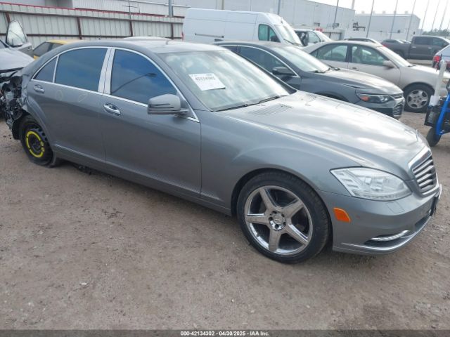 2013 MERCEDES-BENZ S 550 WDDNG7DB3DA493622
