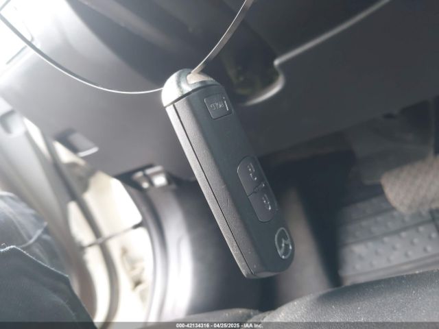 3MZBN1L39JM184985 Mazda Mazda3 Touring