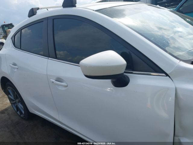 3MZBN1L39JM184985 Mazda Mazda3 Touring