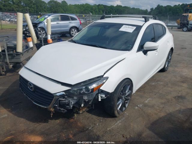 3MZBN1L39JM184985 Mazda Mazda3 Touring
