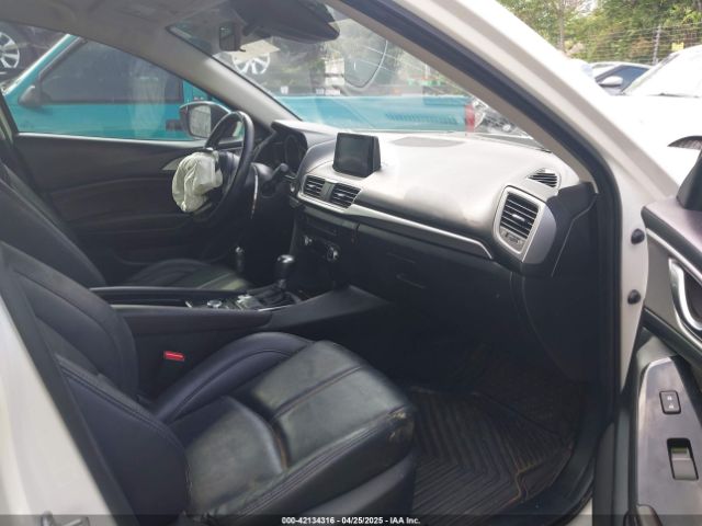 3MZBN1L39JM184985 Mazda Mazda3 Touring