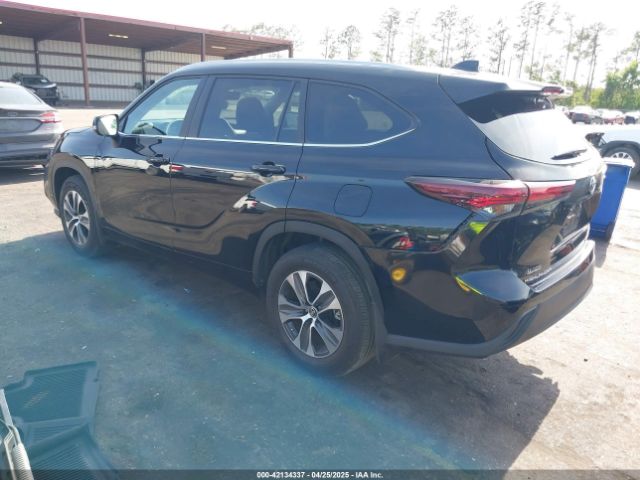 5TDKDRBH2RS570175 Toyota Highlander Xle