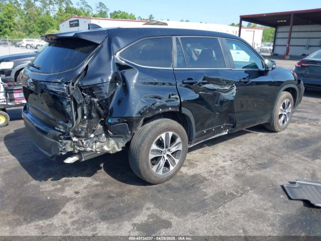 5TDKDRBH2RS570175 Toyota Highlander Xle