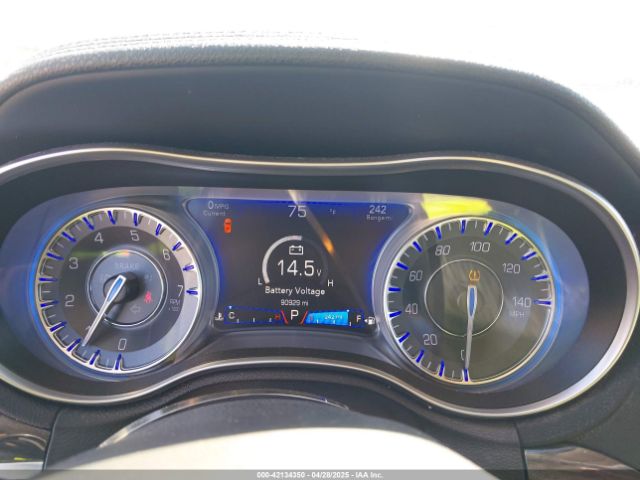 2C3CCAAG2JH320573 Chrysler 300 Touring