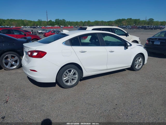 1G1BE5SM1J7179433 Chevrolet Cruze Lt Auto