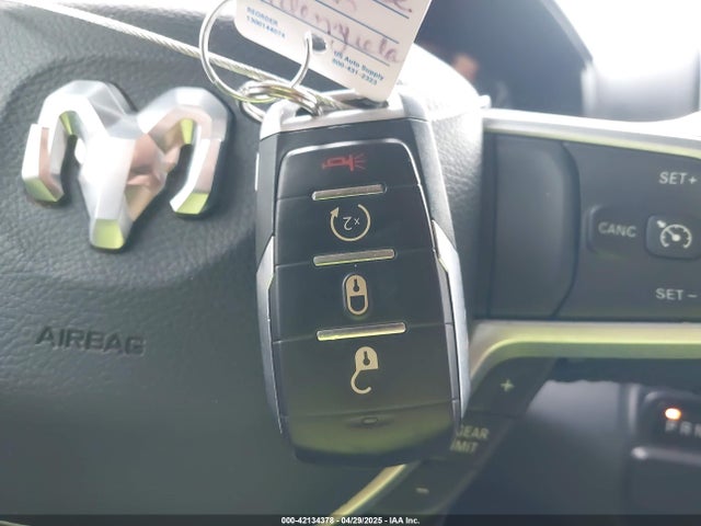 RAM 1500 2021 1C6RREFM3MN835868 Image 11