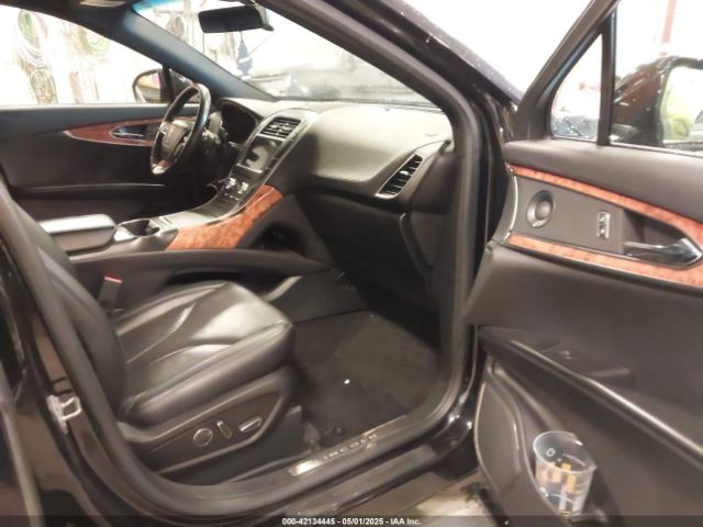 2020 LINCOLN NAUTILUS 2LMPJ8K96LBL17130 Photo 4