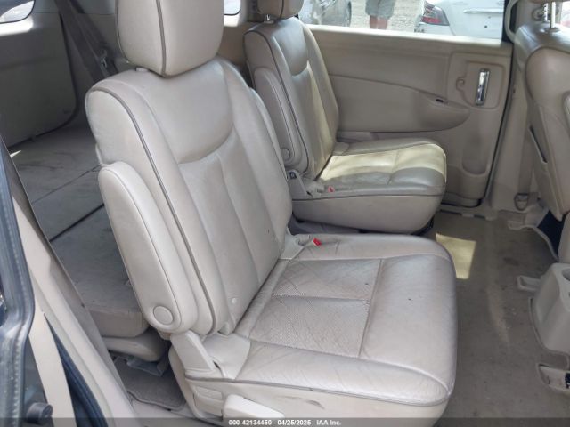 JN8AE2KP4E9102632 Nissan Quest Sv