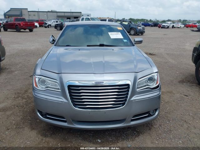 2C3CCARG8EH308678 Chrysler 300