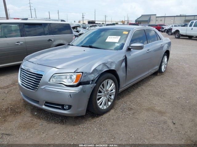 2C3CCARG8EH308678 Chrysler 300
