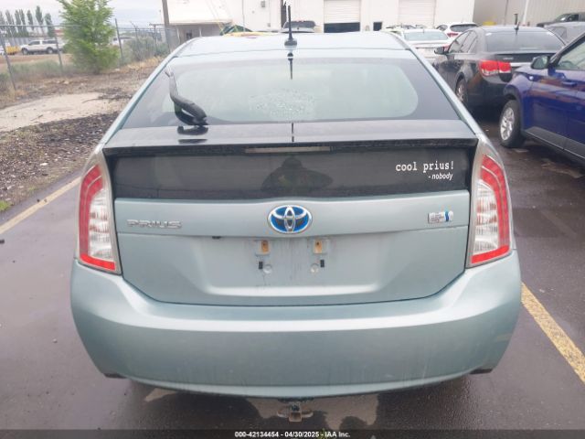 JTDKN3DU6F1871366 Toyota Prius Three
