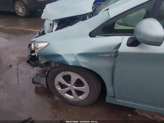 JTDKN3DU6F1871366 Toyota Prius Three