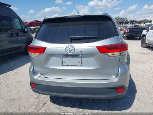 5TDZZRFH8KS362902 Toyota Highlander Le Plus