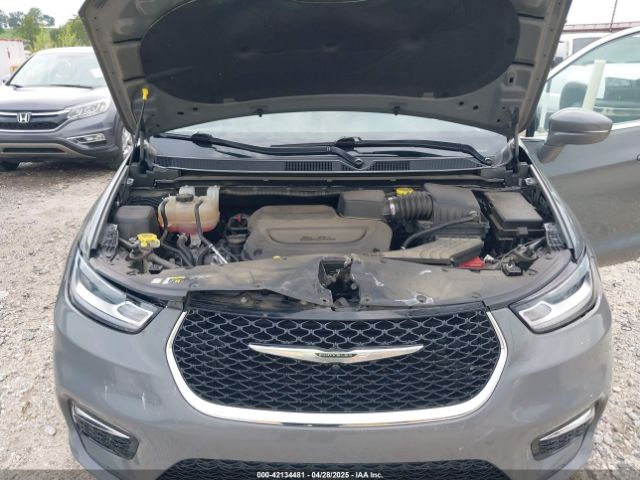 2C4RC1BG8NR112881 Chrysler Pacifica Touring L