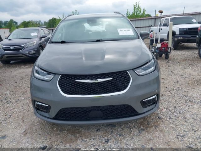 2C4RC1BG8NR112881 Chrysler Pacifica Touring L