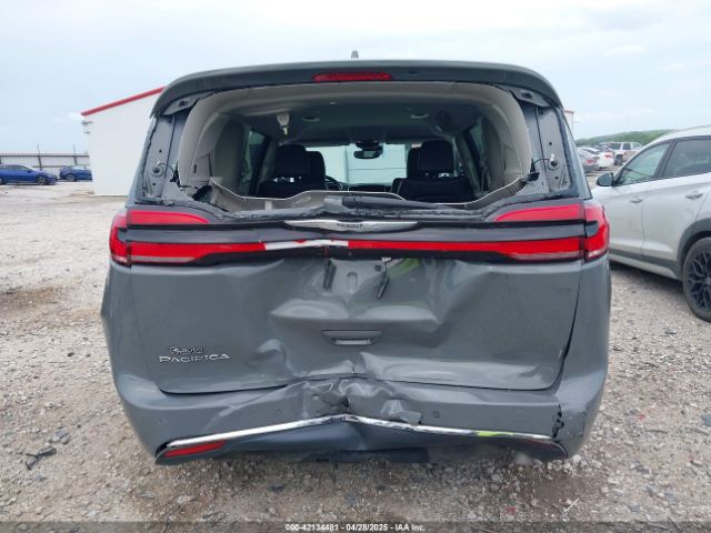 2C4RC1BG8NR112881 Chrysler Pacifica Touring L