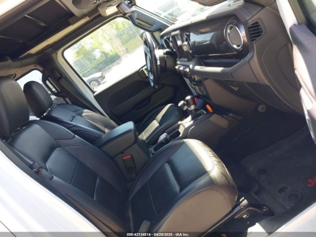 1C4HJXEN2MW528137 Jeep Wrangler Unlimited Sahara Altitude 4x4