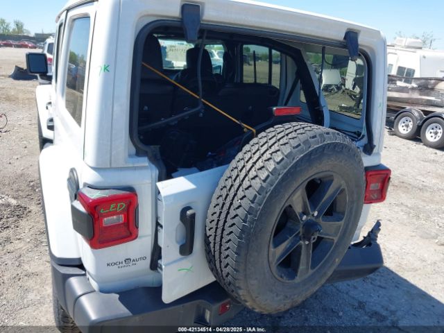 1C4HJXEN2MW528137 Jeep Wrangler Unlimited Sahara Altitude 4x4