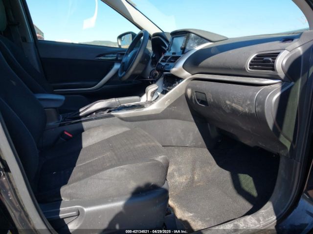 2019 MITSUBISHI ECLIPSE CROSS JA4AT3AA8KZ032403 Photo 4