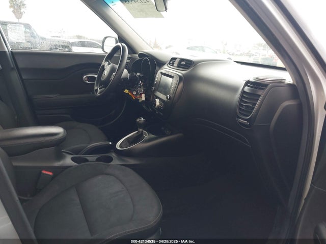 KNDJP3A51J7527145 KIA g