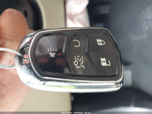 2017 CADILLAC XT5 1GYKNBRS7HZ132684 Photo 10