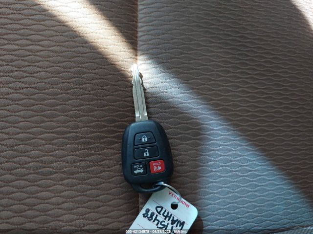 2T1BURHE6FC475488 Toyota COROLLA LE
