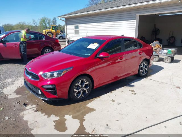 3KPF24AD8ME373412 KIA Forte Lxs