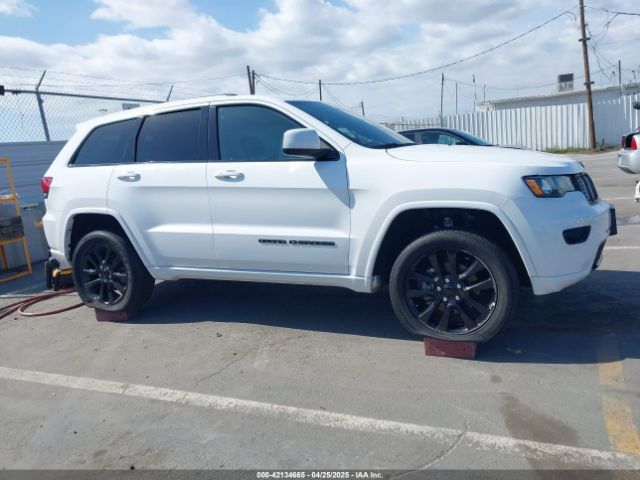 1C4RJEAG8KC698713 Jeep Grand Cherokee Altitude 4x2